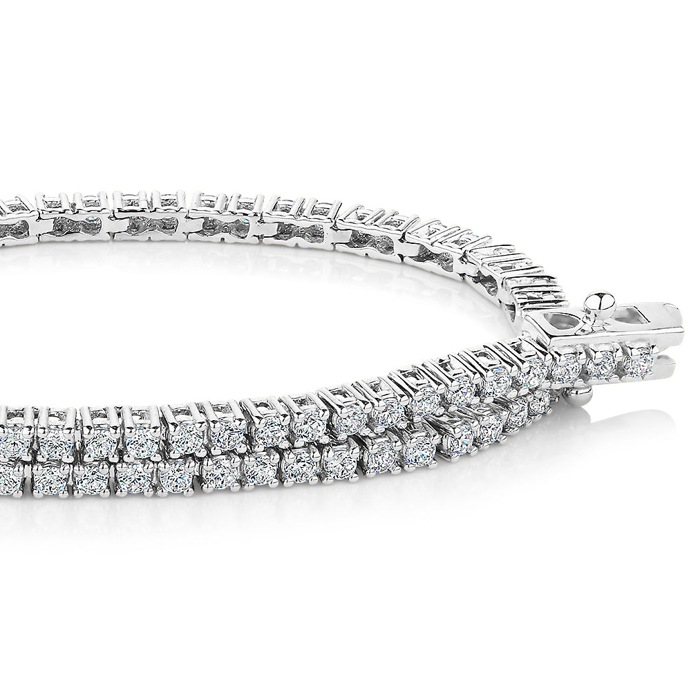 Round Brilliant tennis bracelet with 1.29 carats* of diamond simulants in 10 carat white gold
