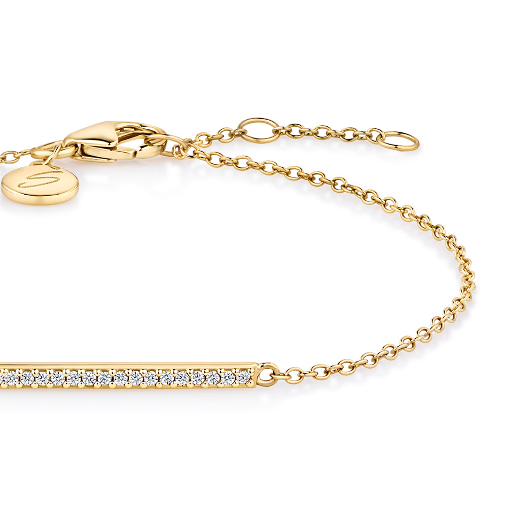 Round Brilliant Signature Simulant bar bracelet in 18 carat yellow gold vermeil