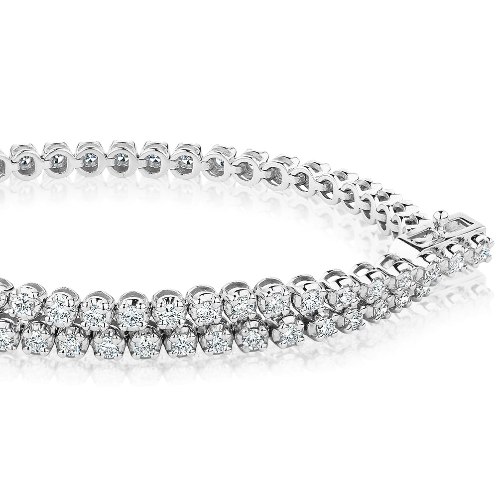 Premium Lab-Grown Diamond, 1.00 carat TW round brilliant tennis bracelet in 10 carat white gold