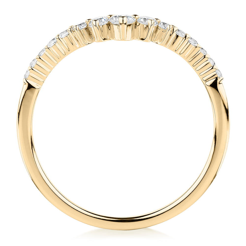 Round Brilliant wedding or eternity band in 10 carat rose gold