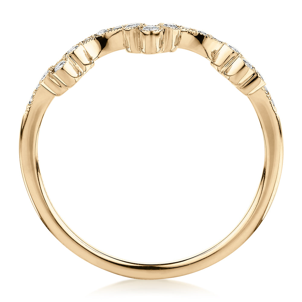 Wedding or eternity band with diamond simulants in 10 carat yellow gold