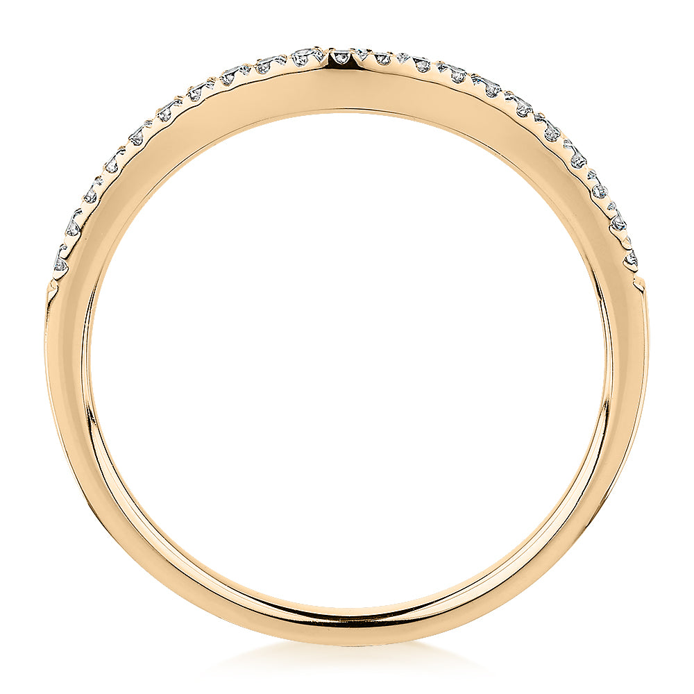 Curved wedding or eternity band in 14 carat yellow gold