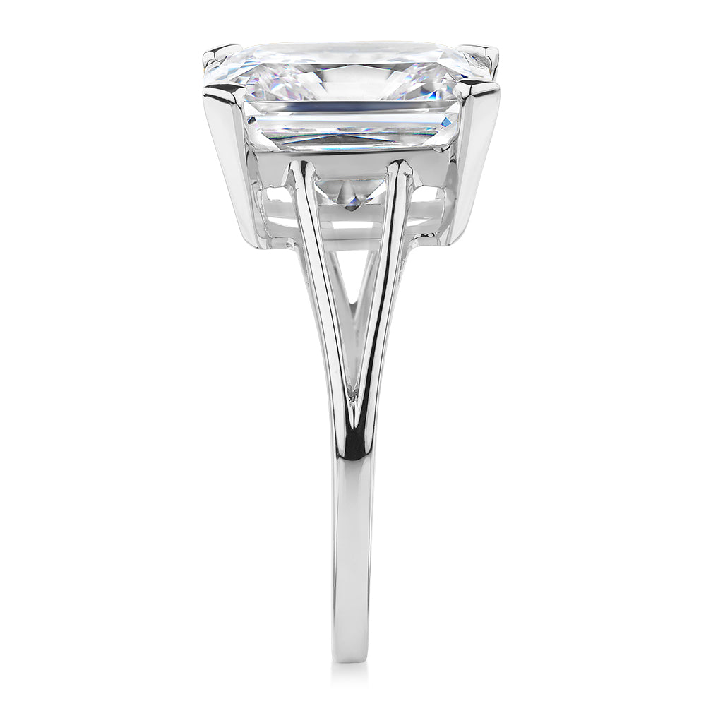 Radiant solitaire engagement ring with 6.79 carat* diamond simulant in 10 carat white gold