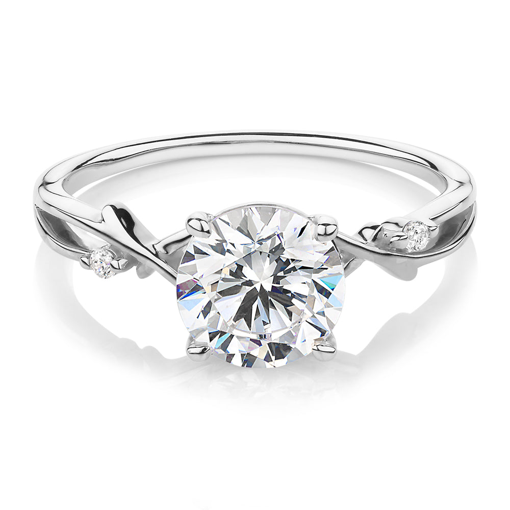 Round Brilliant shouldered engagement ring with 1.69 carats* of diamon