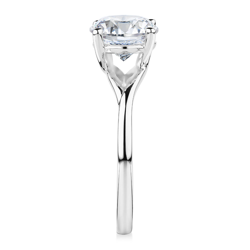 Round Brilliant solitaire engagement ring with 2.04 carat* diamond simulant in 14 carat white gold
