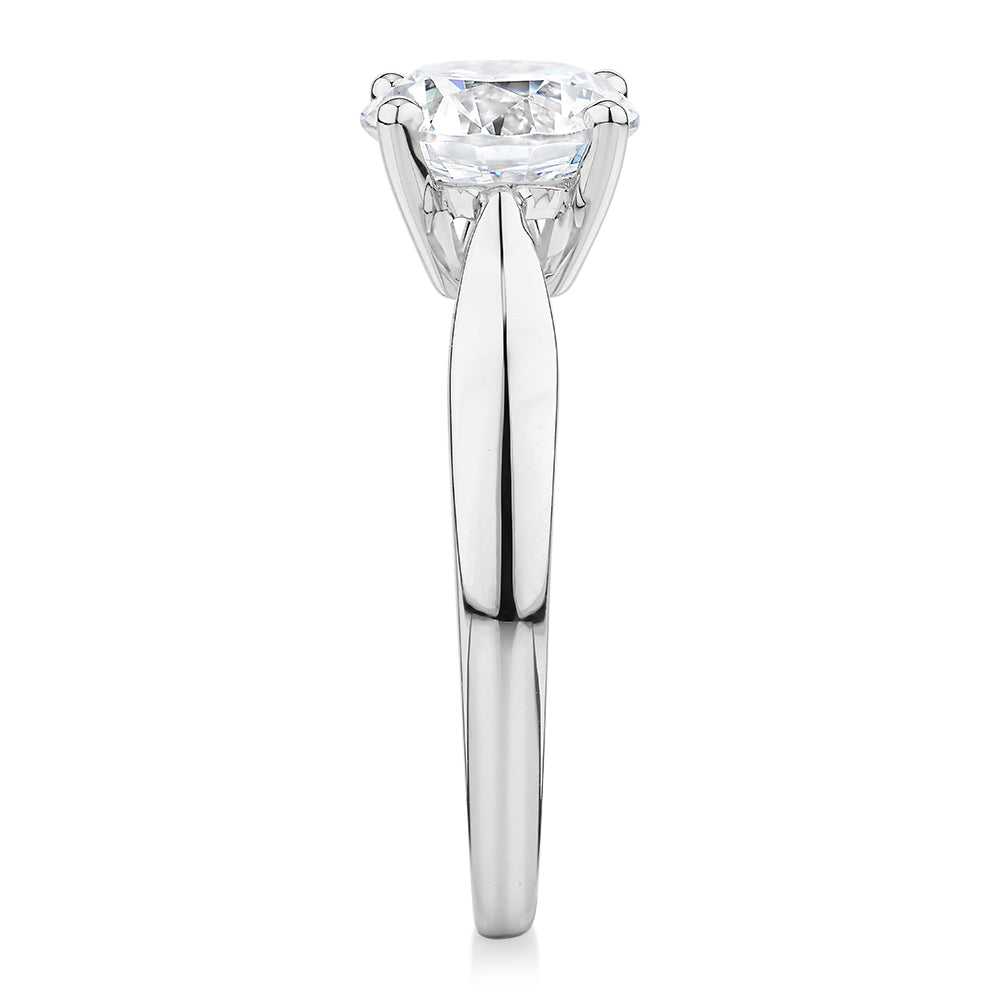 Round Brilliant solitaire engagement ring with 2 carat* diamond simulant in 14 carat white gold