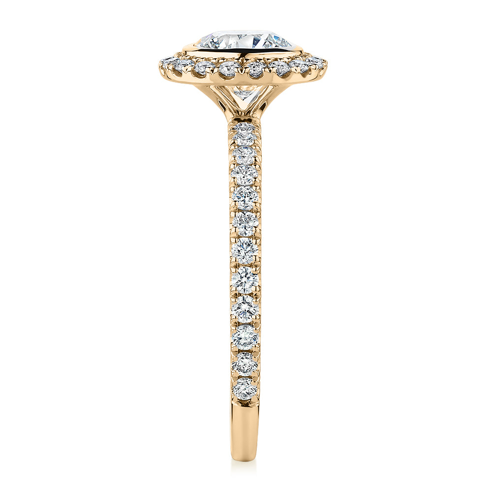 Premium Certified Lab-Grown Diamond, 1.40 carat TW round brilliant halo engagement ring in 18 carat yellow gold