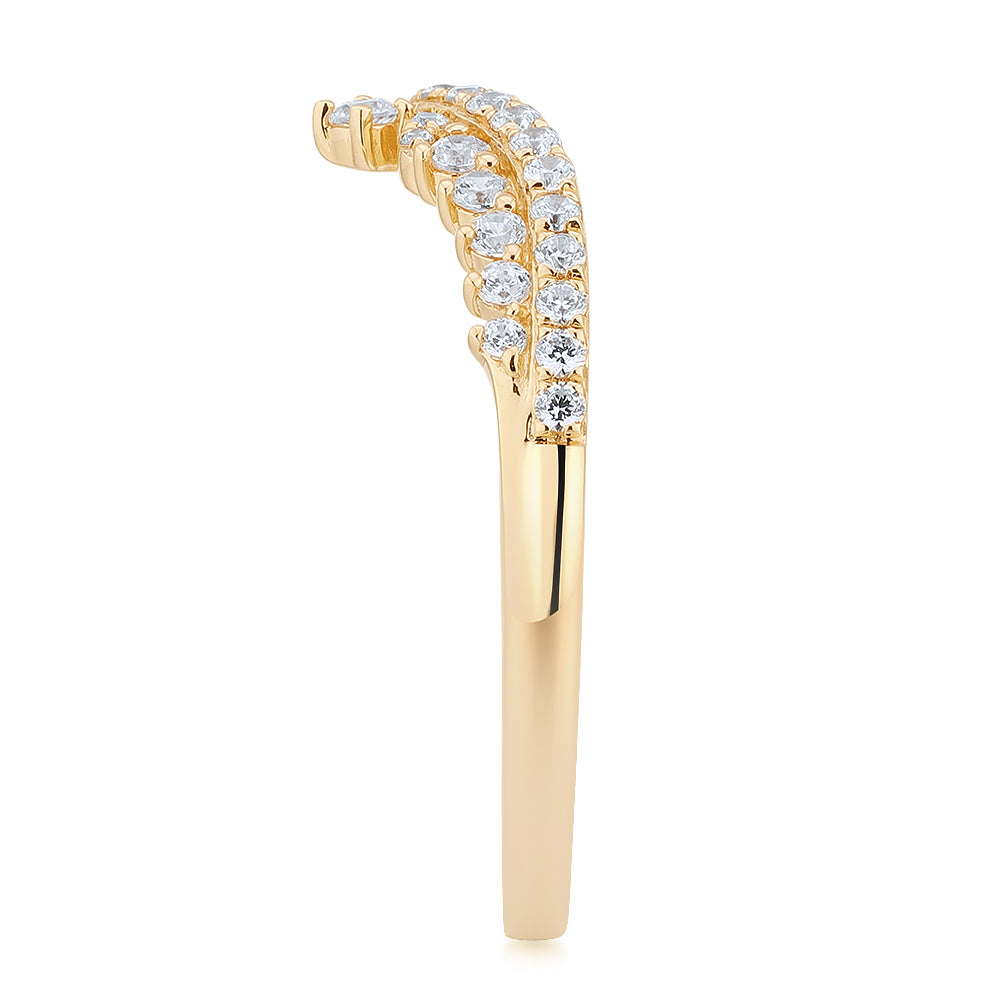 Round Brilliant curved wedding or eternity band with 0.27 carats* of diamond simulants in 10 carat yellow gold