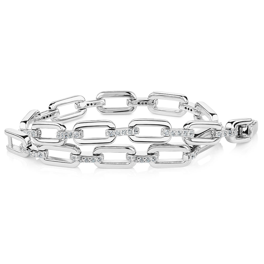 Round Brilliant bracelet with 0.70 carats* of diamond simulants in sterling silver