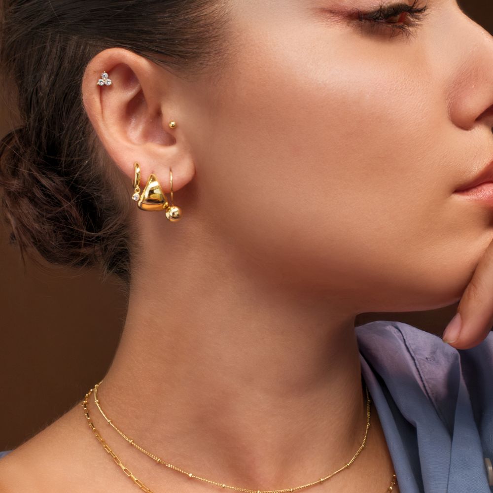 Round Brilliant Signature Simulant fancy earrings in 18 carat yellow gold vermeil