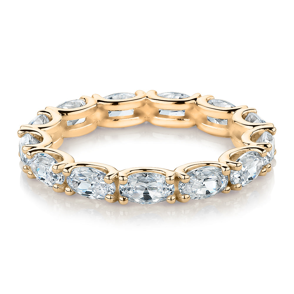 All-rounder eternity band with 2.94 carats* of diamond simulants in 10 carat yellow gold