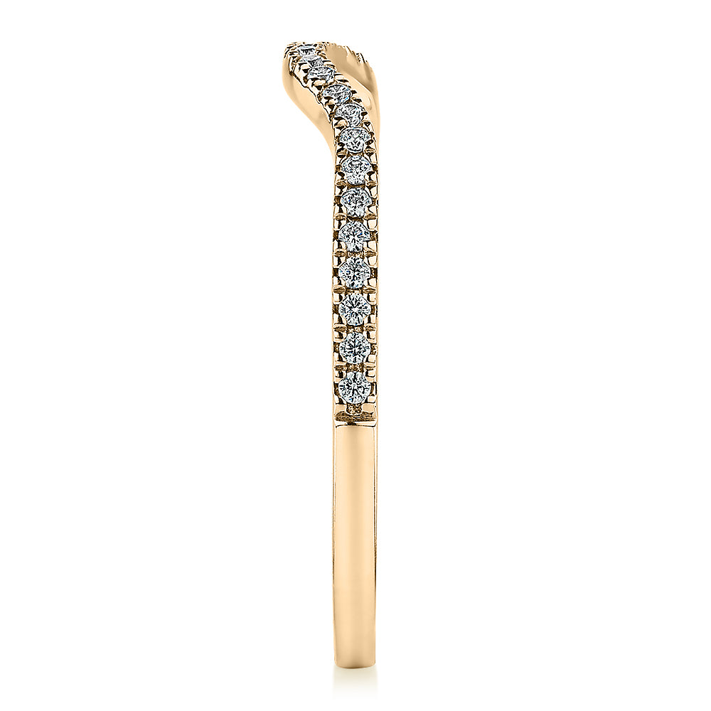 Curved wedding or eternity band in 14 carat yellow gold