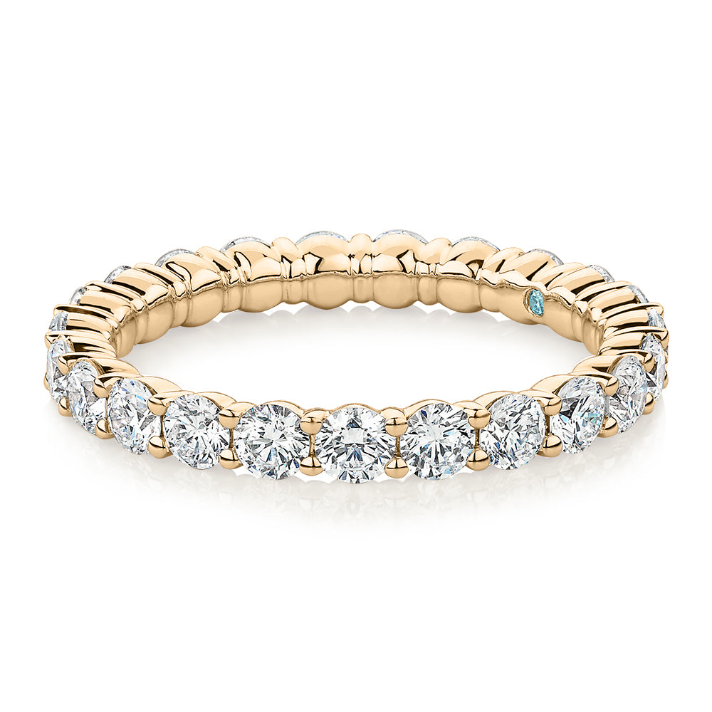 Premium Laboratory Created Diamond, 1.86 carat TW round brilliant all-rounder wedding or eternity band in 14 carat yellow gold