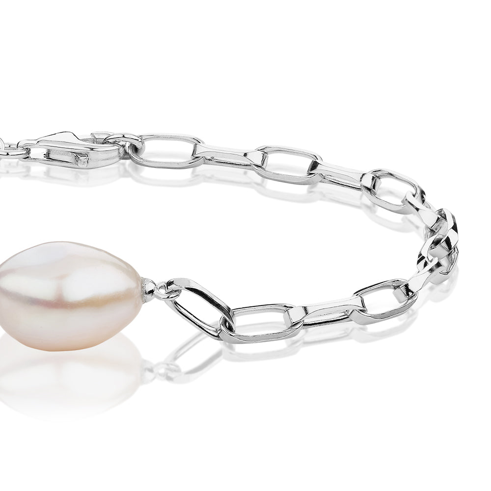 Cultured freshwater pearl bracelet in sterling silver