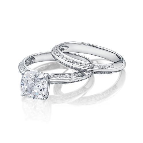 Cushion Cut Knife Edge Engagement Ring and Band Set in White Gold