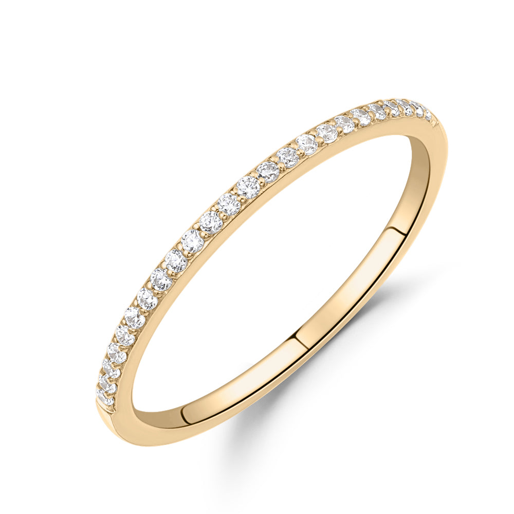 Round Brilliant wedding or eternity band in 10 carat yellow gold