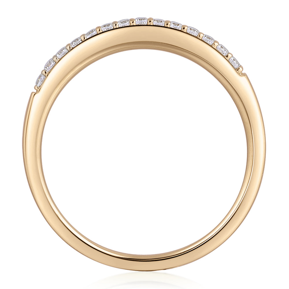 Wedding or eternity band in 14 carat yellow gold